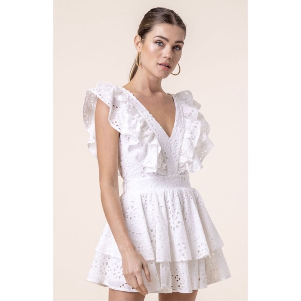 NWT Line & Dot Revolve Gaia Eyelet Teired Ruffle Romper Large